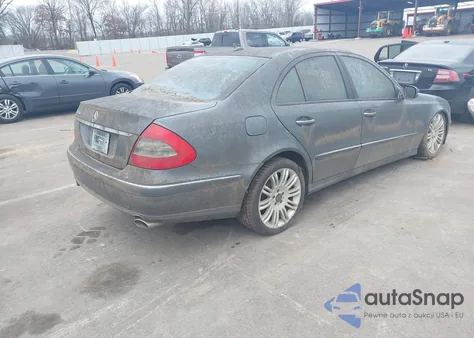 2008 Mercedes-Benz E 550 z USA, uszkodzony, nr VIN WDBUF72X18B232317
